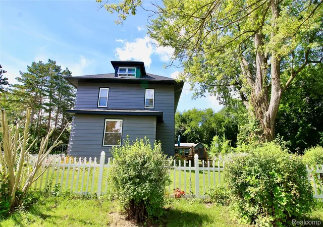 Photo 28 of Single family home for sale at 16204 Seymour Rd, Linden, MI 48451 | MLS# 20261073198 | Listing updated on 2026-09-11