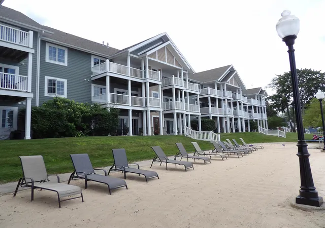 Photo 3 of Condo for sale at 1246 Sunnyside Dr, Cadillac, MI 49601 | MLS# 78080073415 | Listing updated on 2026-09-13