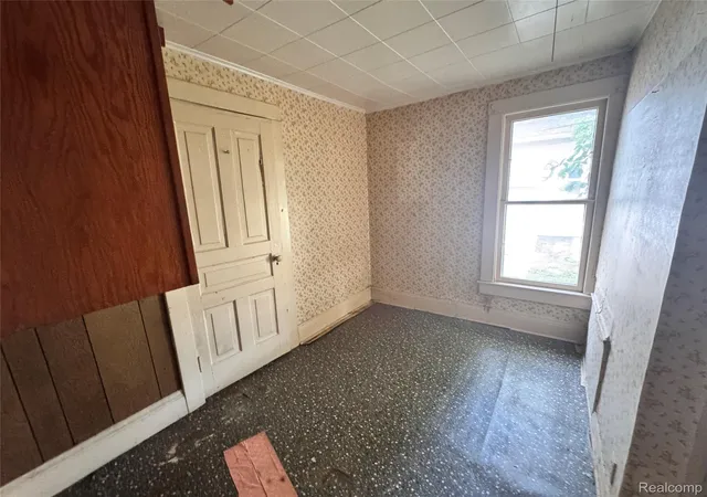 Photo 2 of Single family home for sale at 414 S Bates St, Saginaw, MI 48602 | MLS# 20261073203 | Listing updated on 2026-09-11