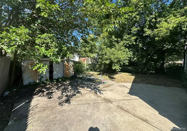 Photo 4 of Single family home for sale at 23245 Stewart Ave, Warren, MI 48089 | MLS# 20261073204 | Listing updated on 2026-09-11