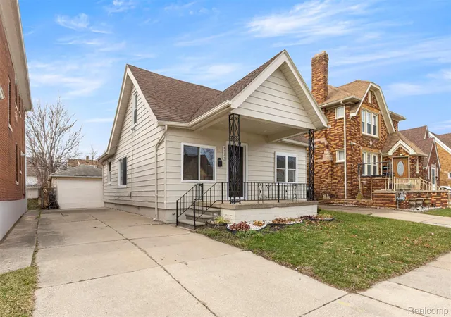 Photo 2 of Single family home for sale at 4535 Mead St, Dearborn, MI 48126 | MLS# 20261073210 | Listing updated on 2026-09-11