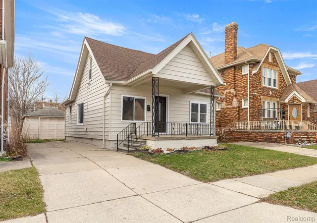 Photo 3 of Single family home for sale at 4535 Mead St, Dearborn, MI 48126 | MLS# 20261073210 | Listing updated on 2026-09-11