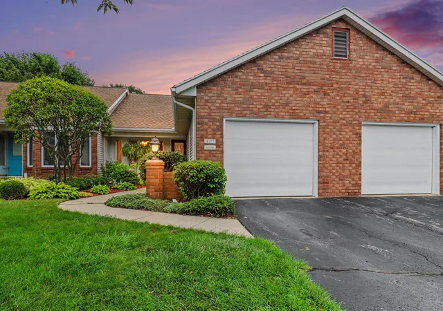 Photo 1 of Condo for sale at 4377 Redbush Dr Sw, Grandville, MI 49418 | MLS# 65026048274 | Listing updated on 2026-09-17