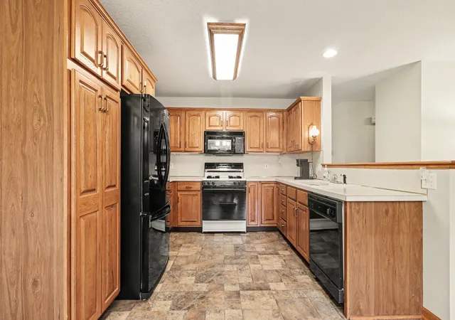 Photo 4 of Condo for sale at 4377 Redbush Dr SW, Grandville, MI 49418 | MLS# 65026048274 | Listing updated on 2026-09-17
