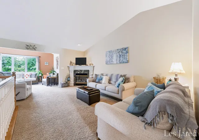 Listing Photo 4 - Condo for sale in building located at 635 Raven Ct, Middleville, MI 49333
