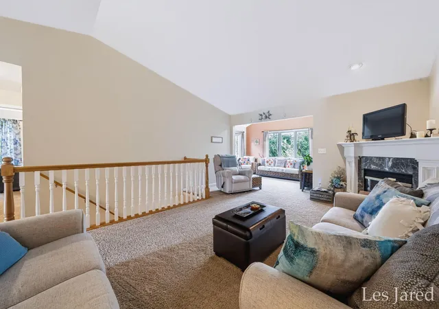 Listing Photo 5 - Condo for sale in building located at 635 Raven Ct, Middleville, MI 49333