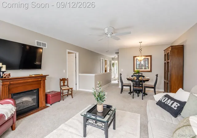 Listing Photo 5 - Condo for sale in building located at 2887 Twelve Oaks Dr, Charlotte, MI 48813