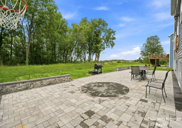 Photo 4 of Single family home for sale at 743 Petoskey Stone Dr SW, Byron Center, MI 49315 | MLS# 65026048284 | Listing updated on 2026-09-11