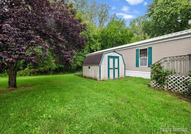 Photo 3 of Single family home for sale at 176 Wallasey Dr Sw, Grand Rapids, MI 49548 | MLS# 65026048289 | Listing updated on 2026-09-15