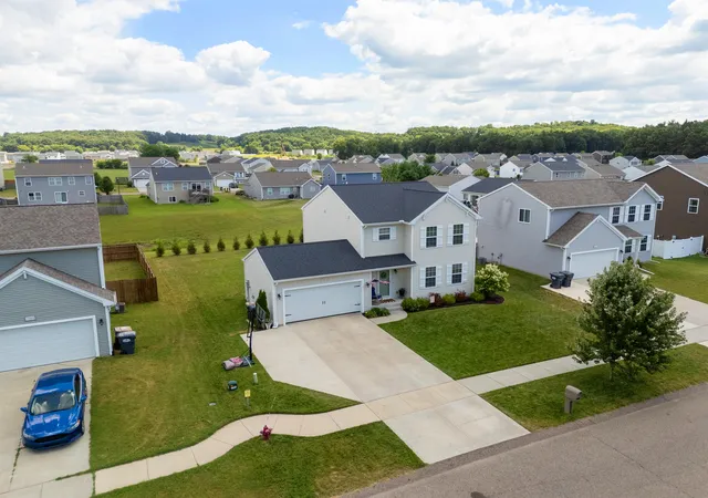 Photo 2 of Single family home for sale at 58853 Blue Stem Cir, Mattawan, MI 49071 | MLS# 66026048290 | Listing updated on 2026-09-11