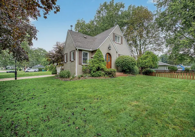 Photo 1 of Single family home for sale at 352 Dunham Dr, Battle Creek, MI 49015 | MLS# 66026048291 | Listing updated on 2026-09-16
