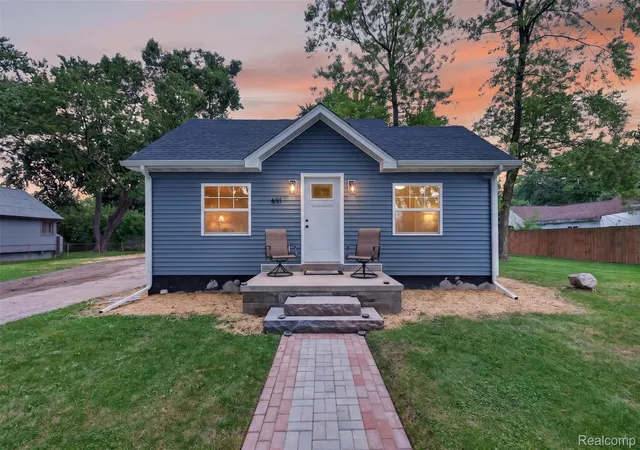 Photo 42 of Single family home for sale at 691 E Tennyson Ave, Pontiac, MI 48340 | MLS# 20261073255 | Listing updated on 2026-09-12