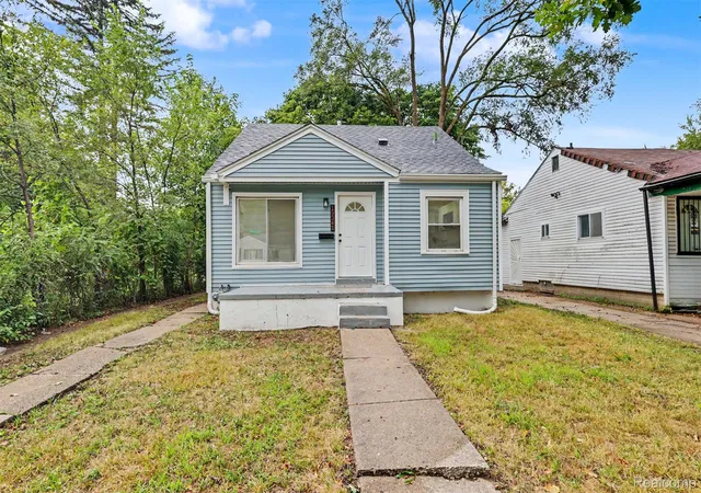 Photo 1 of Single family home for sale at 19341 Oakfield St, Detroit, MI 48235 | MLS# 20261073262 | Listing updated on 2026-09-11