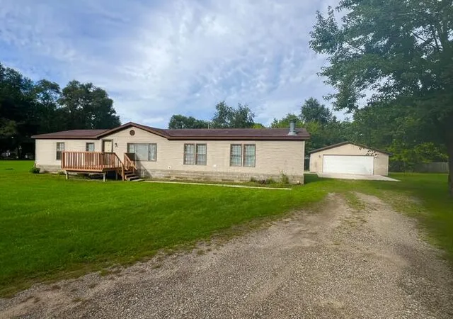 Photo 1 of Single family home for sale at 6596 Middleton Dr, Greenville, MI 48838 | MLS# 65026048300 | Listing updated on 2026-09-11