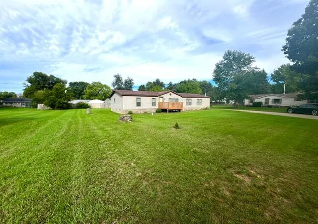 Photo 3 of Single family home for sale at 6596 Middleton Dr, Greenville, MI 48838 | MLS# 65026048300 | Listing updated on 2026-09-11