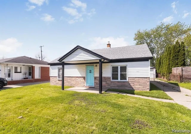 Photo 2 of Single family home for sale at 30064 Ann Arbor Trl, Westland, MI 48185 | MLS# 20261073265 | Listing updated on 2026-09-13