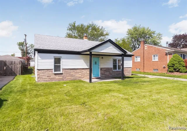 Photo 3 of Single family home for sale at 30064 Ann Arbor Trl, Westland, MI 48185 | MLS# 20261073265 | Listing updated on 2026-09-13