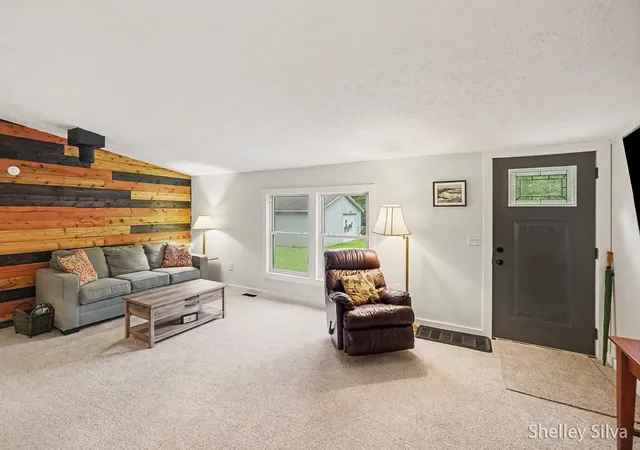 Photo 2 of Single family home for sale at 6537 E Glen Ln, Fountain, MI 49410 | MLS# 65026048301 | Listing updated on 2026-09-18