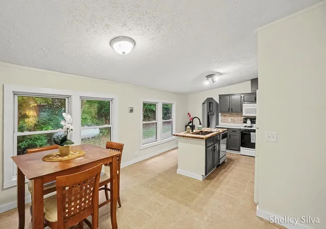 Photo 4 of Single family home for sale at 6537 E Glen Ln, Fountain, MI 49410 | MLS# 65026048301 | Listing updated on 2026-09-18