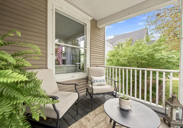 Photo 4 of Single family home for sale at 1007 State St, Saint Joseph, MI 49085 | MLS# 69026048302 | Listing updated on 2026-09-17