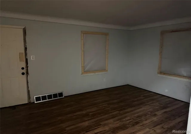 Photo 3 of Single family home for sale at 4173 Moore St, Inkster, MI 48141 | MLS# 20261073271 | Listing updated on 2026-09-11