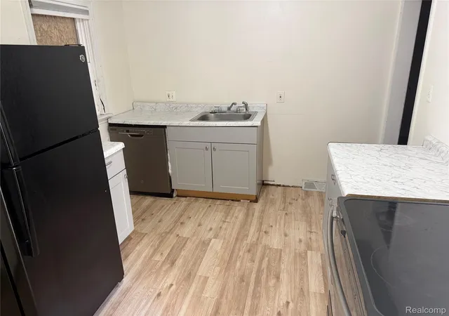 Photo 4 of Single family home for sale at 4173 Moore St, Inkster, MI 48141 | MLS# 20261073271 | Listing updated on 2026-09-11