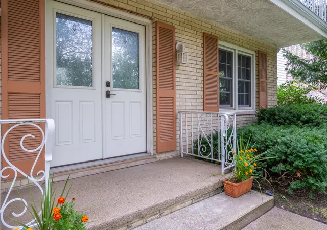 Photo 3 of Single family home for sale at 1885 Acorn Dr, Saint Joseph, MI 49085 | MLS# 69026048305 | Listing updated on 2026-10-01