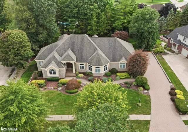 Photo 2 of Single family home for sale at 8804 Tournament Dr, Washington, MI 48094 | MLS# 58050221467 | Listing updated on 2026-09-15
