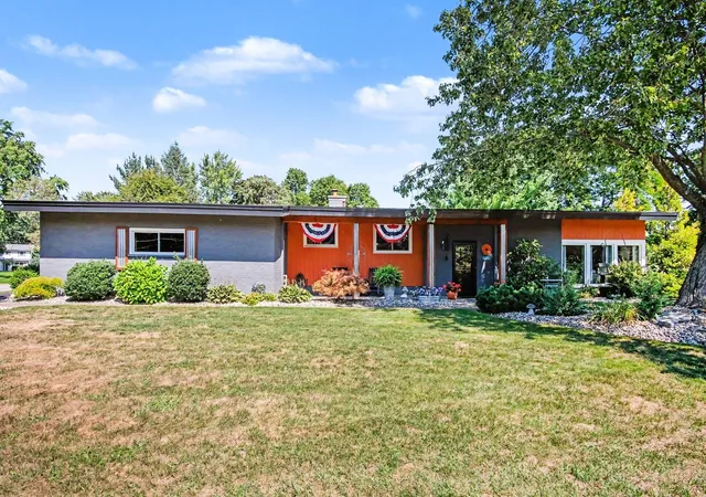 Photo 2 of Single family home for sale at 6230 Blythefield Ave Ne, Rockford, MI 49341 | MLS# 65026048309 | Listing updated on 2026-09-17