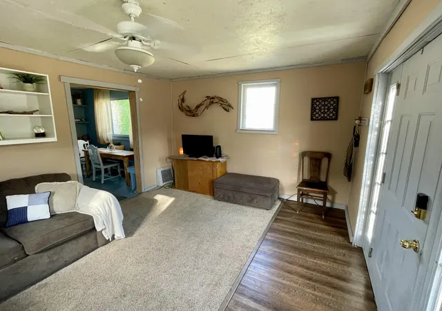 Photo 3 of Single family home for sale at 162 Harrison St, Manistee, MI 49660 | MLS# 67026048310 | Listing updated on 2026-09-11