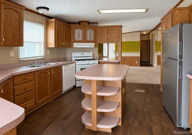 Photo 3 of Single family home for sale at 24654 Deer Crk Dr, Flat Rock, MI 48134 | MLS# 20261073283 | Listing updated on 2026-09-12