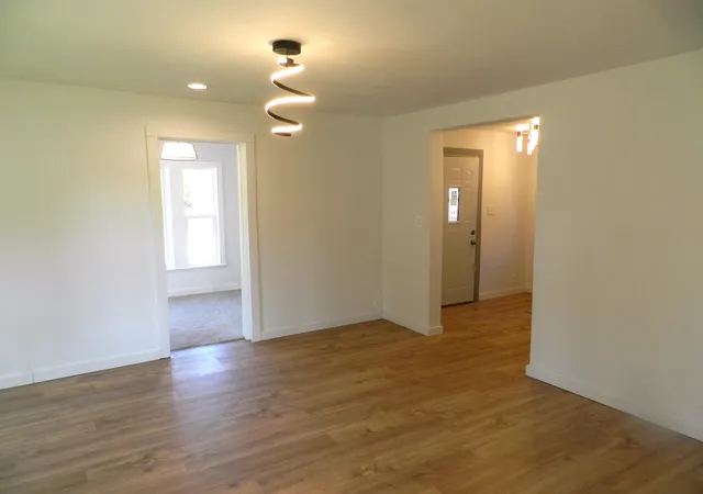 Photo 3 of Single family home for sale at 1097 Pearl St, Benton Harbor, MI 49022 | MLS# 69026048320 | Listing updated on 2026-09-11