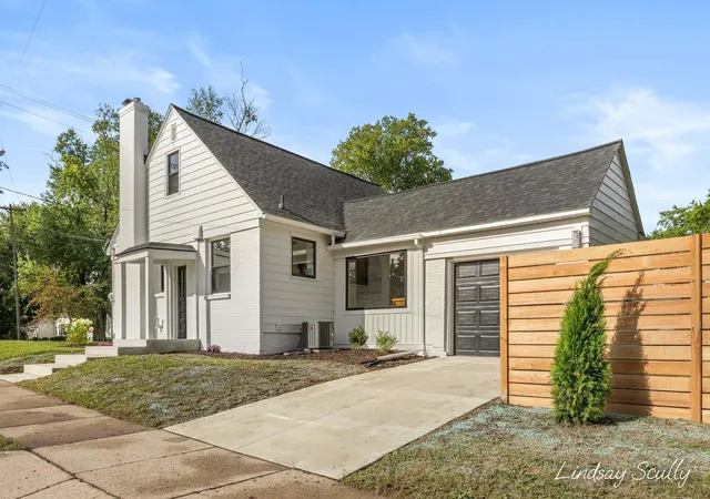 Photo 2 of Single family home for sale at 2151 Hall St SE, Grand Rapids, MI 49506 | MLS# 65026048321 | Listing updated on 2026-09-14