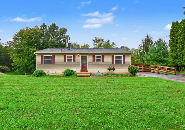 Photo 1 of Sale Pending at 893 Maplehill Ave Se, Ada, MI 49301 | MLS# 65026048322 | Listing updated on 2026-09-18