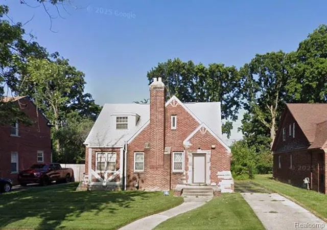 Photo 1 of Single family home for sale at 15895 Lindsay St, Detroit, MI 48227 | MLS# 20261073287 | Listing updated on 2026-09-17