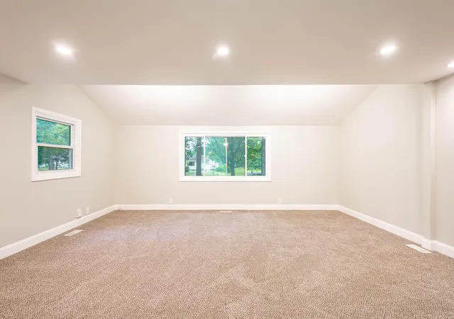 Photo 4 of Single family home for sale at 3908 Grand Prairie Rd, Kalamazoo, MI 49006 | MLS# 64026048329 | Listing updated on 2026-09-17