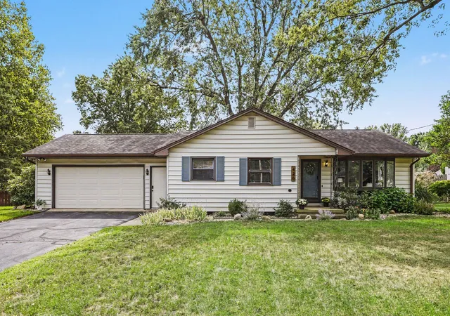 Photo 2 of Single family home for sale at 426 Larkspur Ave, Portage, MI 49002 | MLS# 66026048327 | Listing updated on 2026-09-18