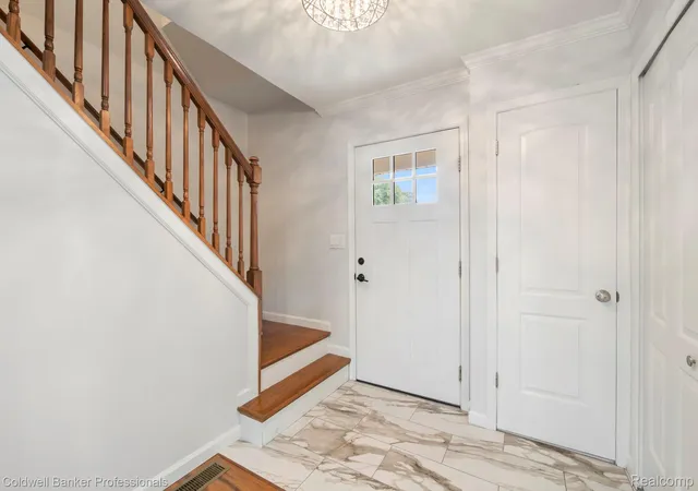 Photo 4 of Condo for sale at 2838 Roundtree Dr, Troy, MI 48083 | MLS# 20261073299 | Listing updated on 2026-10-25