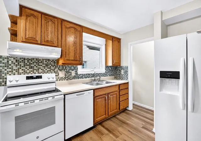 Photo 3 of Single family home for sale at 102 Fullerton, Galesburg, MI 49053 | MLS# 66026048342 | Listing updated on 2026-09-16