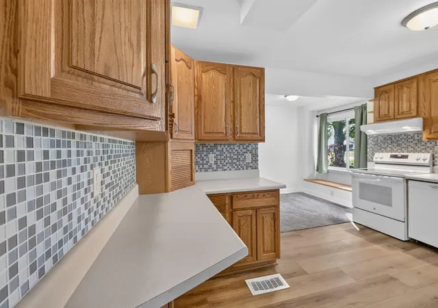 Photo 4 of Single family home for sale at 102 Fullerton, Galesburg, MI 49053 | MLS# 66026048342 | Listing updated on 2026-09-16