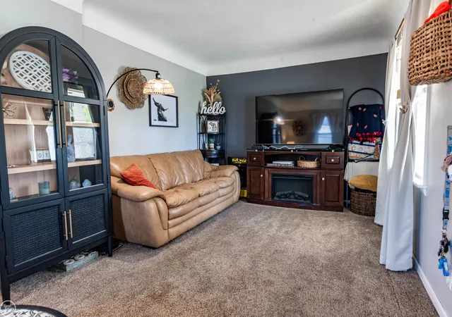 Photo 3 of Single family home for sale at 27547 Brinker St, Roseville, MI 48066 | MLS# 58050221478 | Listing updated on 2026-09-11