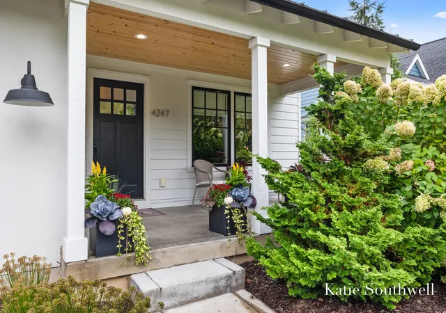 Listing Photo 5 - Condo for sale in building located at 4247 Riverlands Ct NE, Grand Rapids, MI 49525 - Unit #5