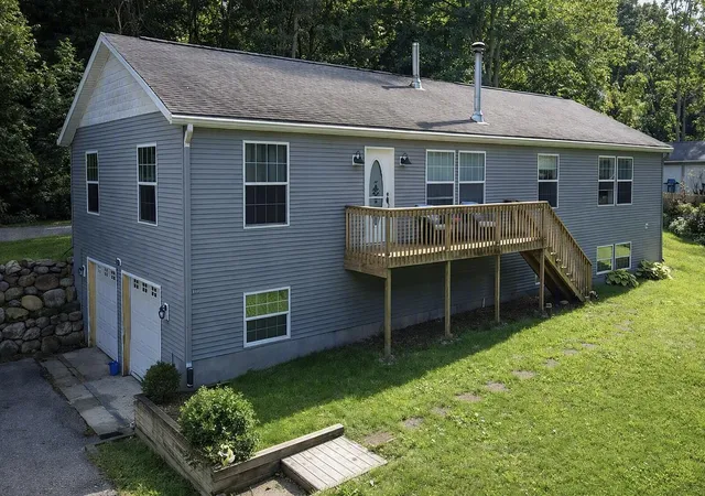 Photo 2 of Single family home for sale at 13198 Grand River Dr Se, Lowell, MI 49331 | MLS# 65026048344 | Listing updated on 2026-09-25