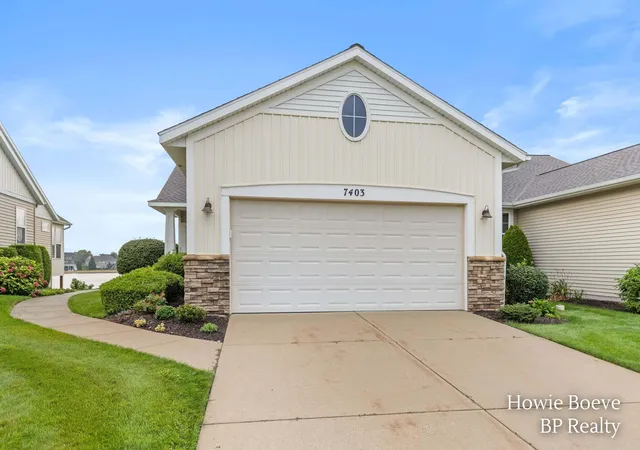 Listing Photo 2 - Condo for sale in building located at 7403 Watermark Dr, Allendale, MI 49401