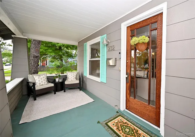 Photo 3 of Single family home for sale at 232 W Houstonia Ave, Royal Oak, MI 48073 | MLS# 20261073313 | Listing updated on 2026-09-13