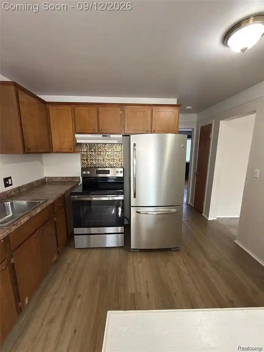 Listing Photo 2 - Condo for sale in 29232 Hoover Rd located at 29232 Hoover Rd, Warren, MI 48093 - Unit #232