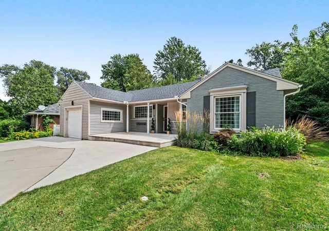 Photo 1 of Single family home for sale at 2373 Rutherford Rd, Bloomfield Hills, MI 48302 | MLS# 20261073324 | Listing updated on 2026-09-12