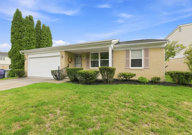 Photo 3 of Single family home for sale at 29253 Perth St, Livonia, MI 48154 | MLS# 81026048360 | Listing updated on 2026-09-14