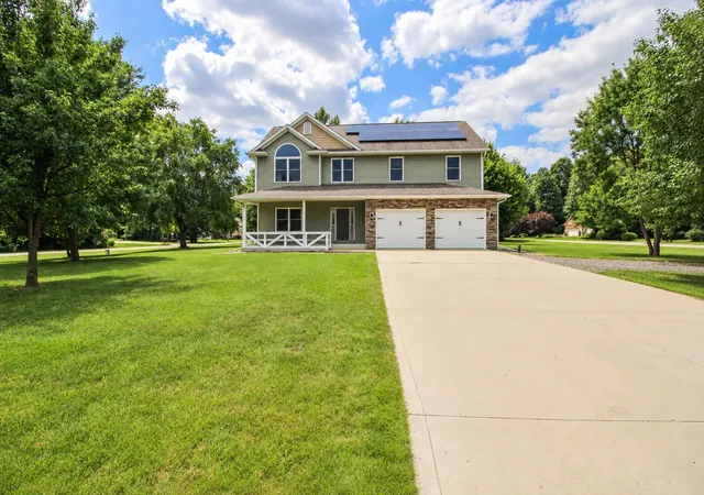 Photo 2 of Single family home for sale at 56056 Truman Dr, Three Rivers, MI 49093 | MLS# 68026048362 | Listing updated on 2026-09-11