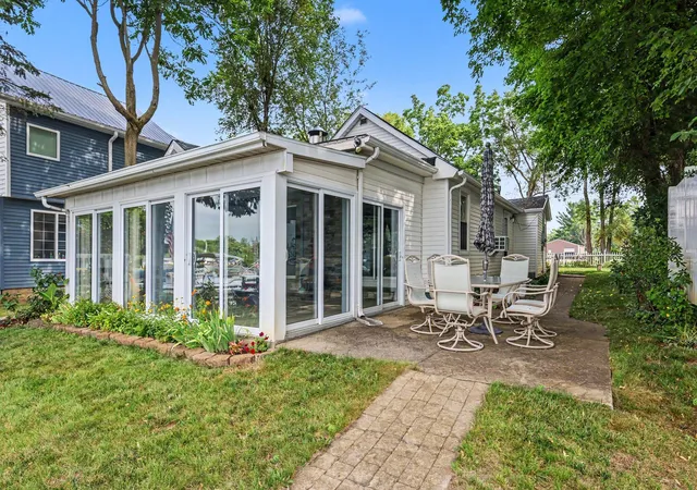 Photo 3 of Single family home for sale at 231 N Lakeside Dr, Michigan Center, MI 49254 | MLS# 55026048371 | Listing updated on 2026-09-20